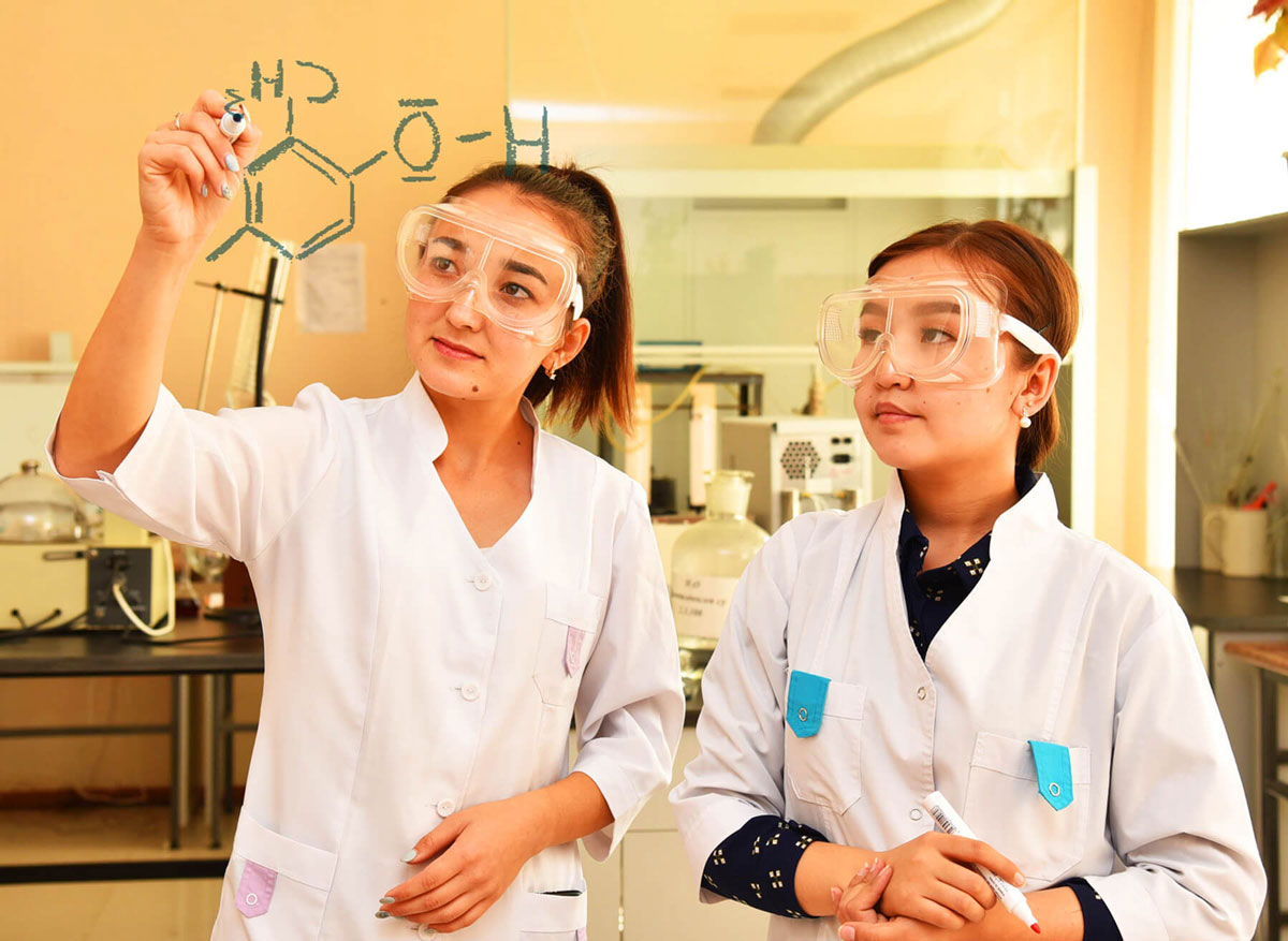 Университет студенттерінің қаржылай қолдау көрсетуі